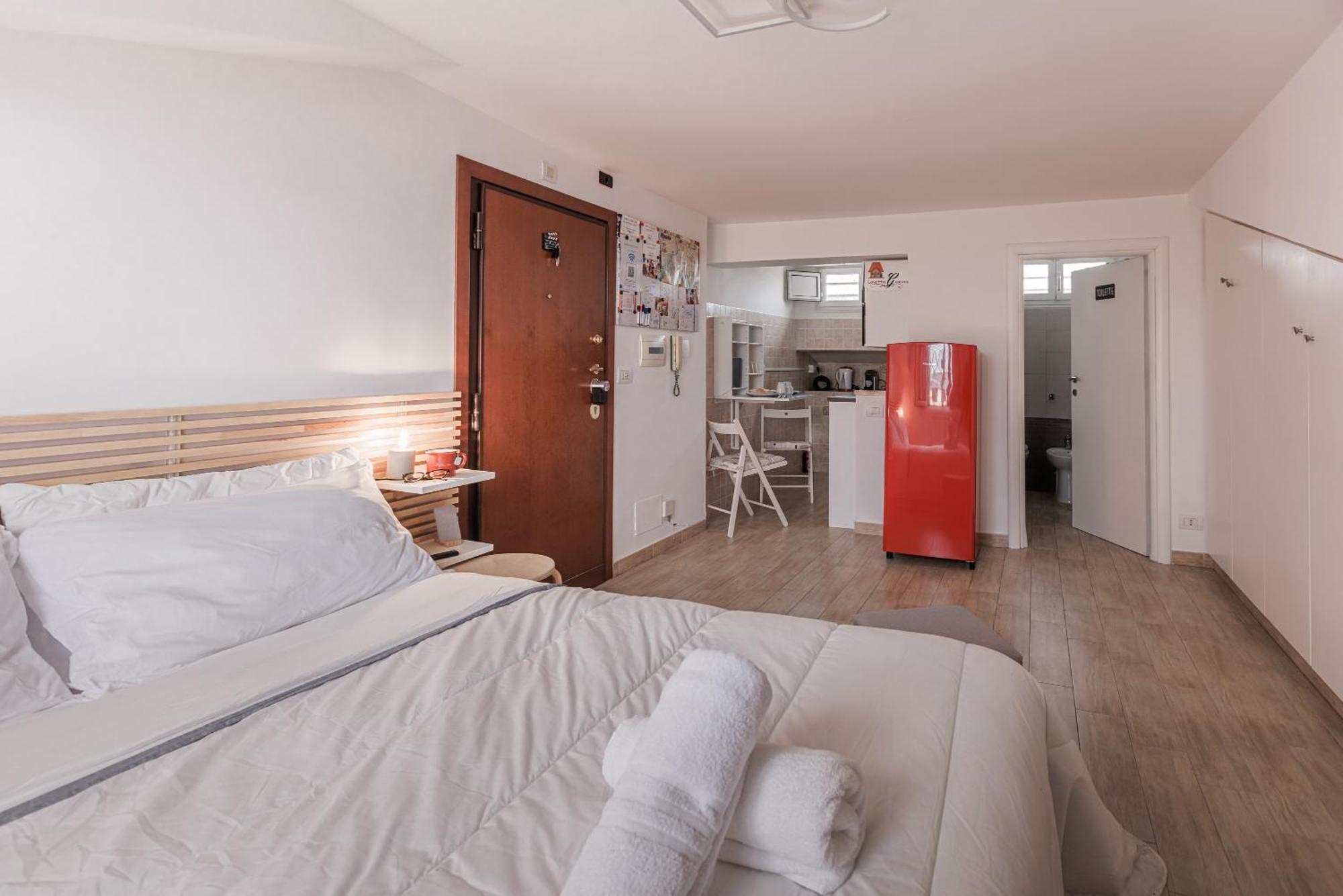 Casetta Ginevra - Close To Metro C Apartamento